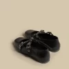 NÍCOLI BAILARINA NEGRA DOBLE HEBILLA< Zapatos