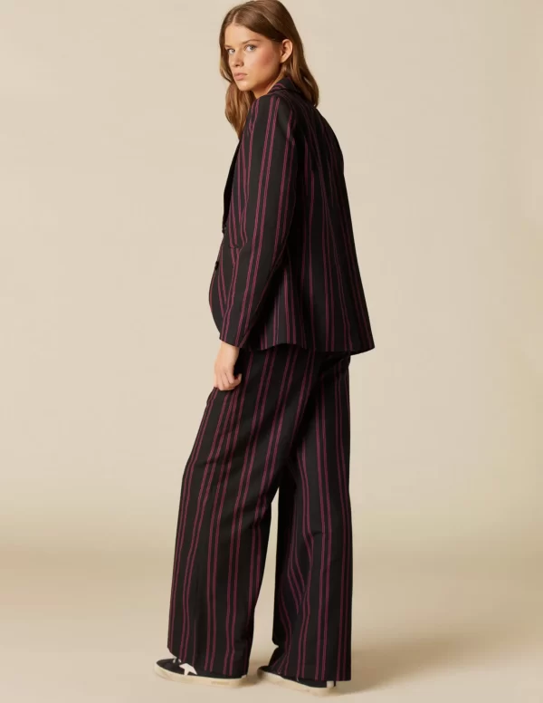 NÍCOLI BLAZER NEGRO RAYA< Blazers
