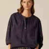 NÍCOLI CAMISA AZUL BORDADO FLOR< Camisas