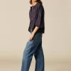 NÍCOLI CAMISA AZUL BORDADO FLOR< Camisas