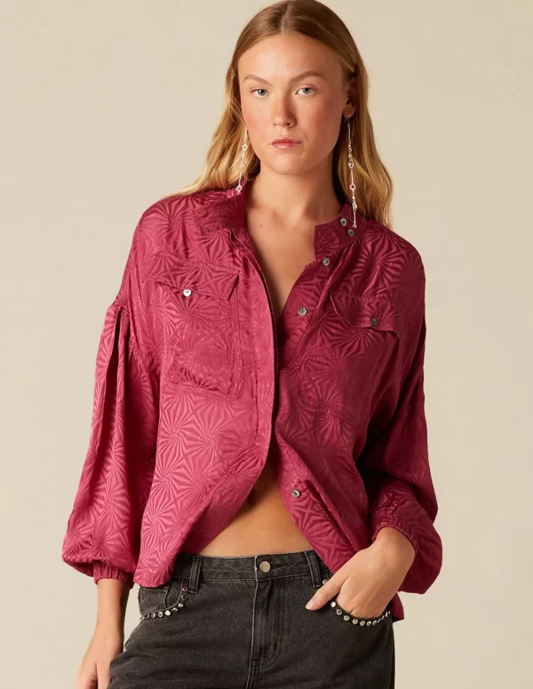 NÍCOLI CAMISA JACQUARD FRESA< Camisas