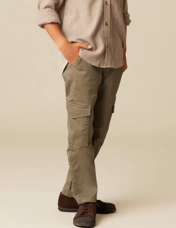 pantaln_cargo_largo_verde_1-1.webp NÍCOLI PANTALÓN CARGO LARGO VERDE< Pantalones