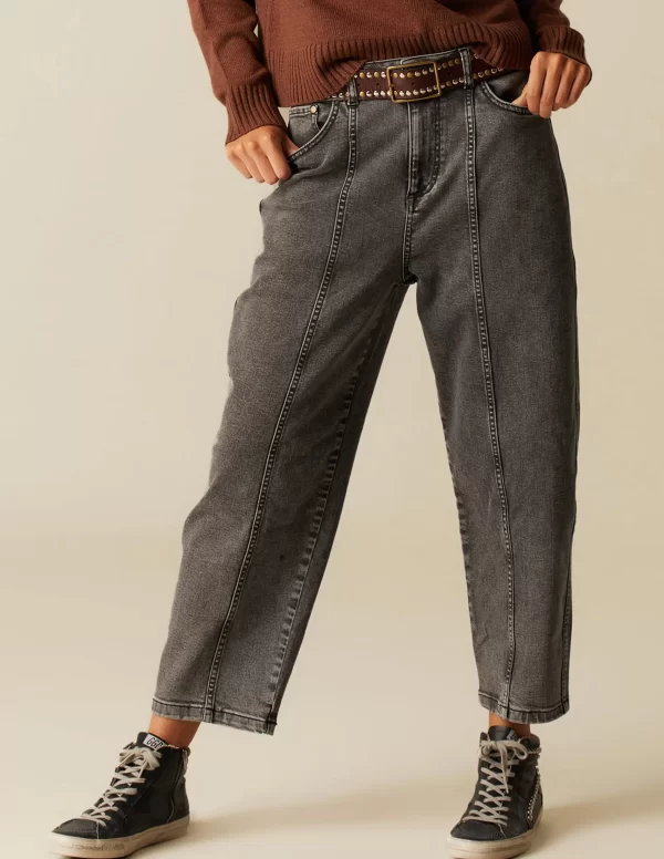 pantaln_gris_doble_pespun_1.webp NÍCOLI PANTALÓN GRIS DOBLE PESPUNTES< Denim | Pantalones